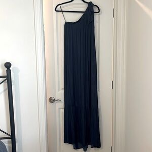 NWT Evereve Navy Maxi Dress